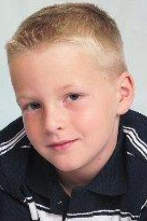 Zachary Benes as Joey Jr.