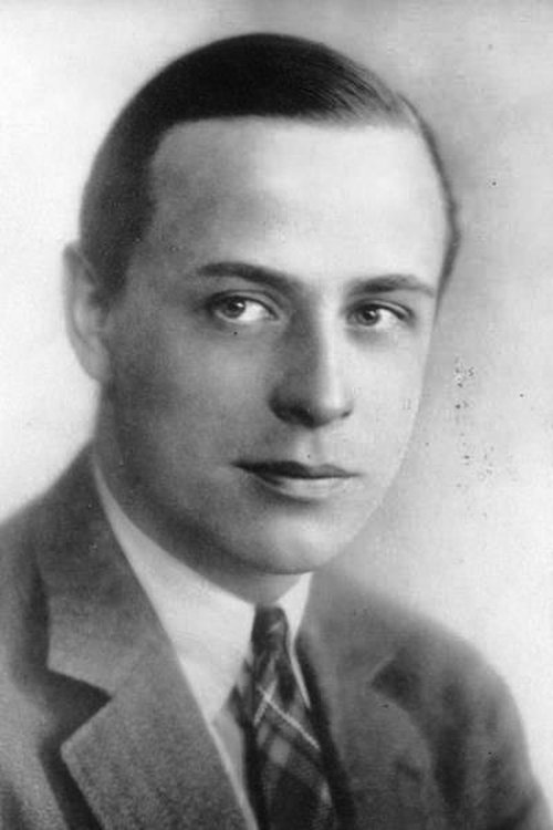 André Mattoni as Prinz Georg