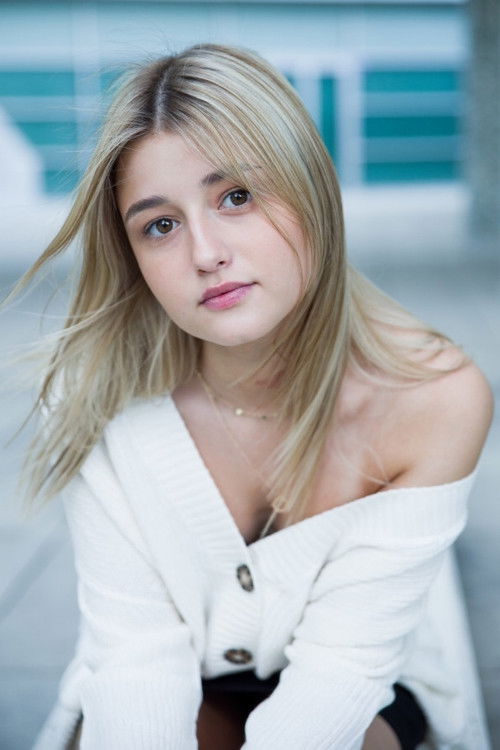 Margarida Nazário as Rita Folque