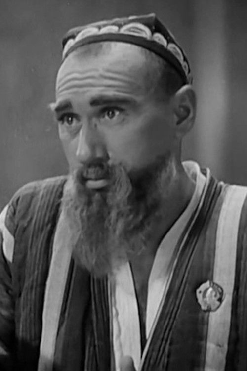Nurkhon Ishmukhamedov as Worker