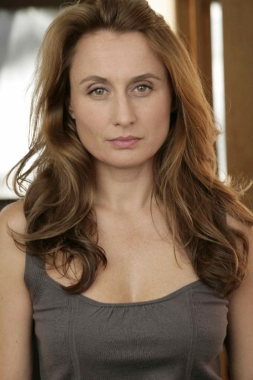 Kirsty Meares as Amanda