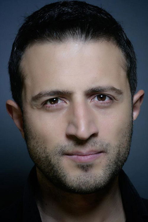 Sefa Tantoğlu as Cahit