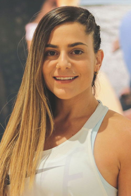 María Elena Oreamuno as Carla