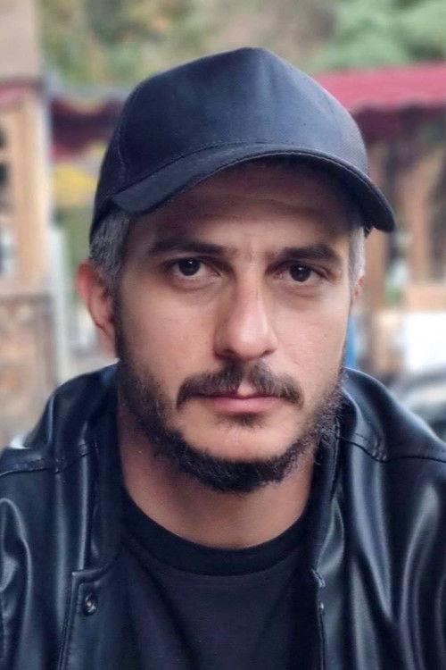 Hayk Margaryan as Artyom