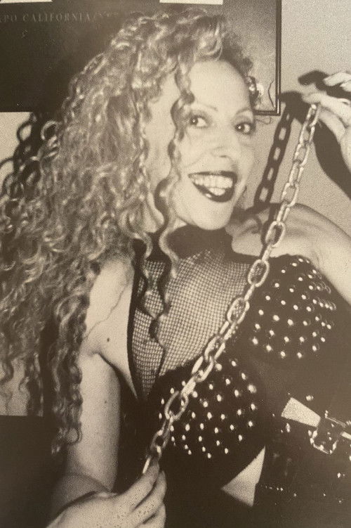 Olivia Outre as Jasmine