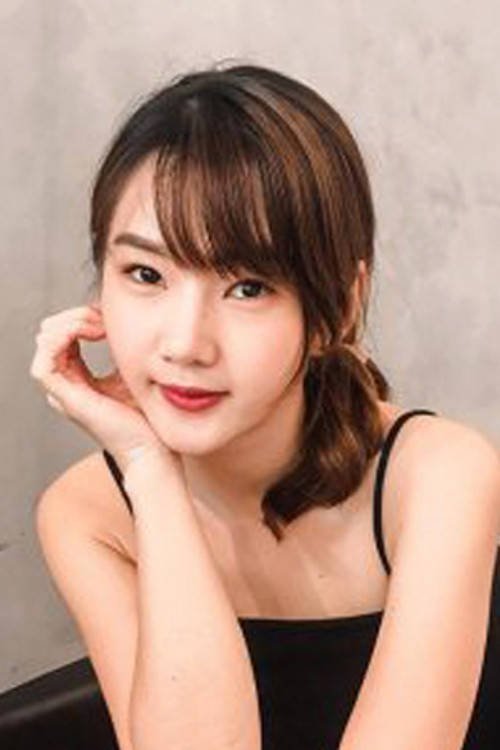 Rawintera Phanpatthana as Araya