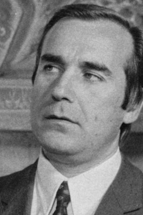 Silvio Klein as Man at the boxing match (uncredited)