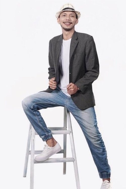 Norman Kamaru as Intel Norman