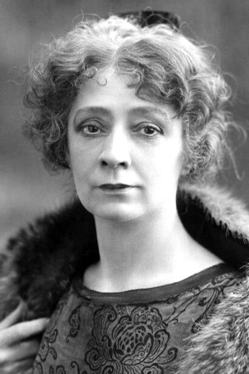 Haidee Wright as Mrs. Bullfinch