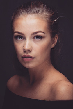 Julia Bender as Young Kathrine