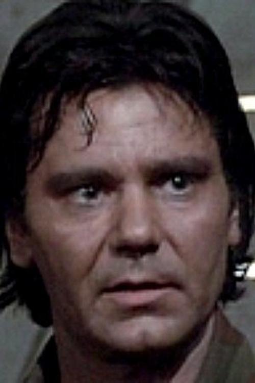 Mario Novelli as Physios