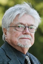 Levente Szörényi as 