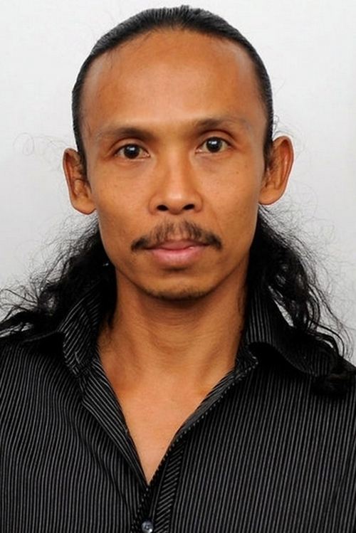 Yayan Ruhian as Eric
