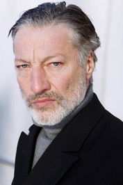 Folke Paulsen as Kommisar Max Fabich