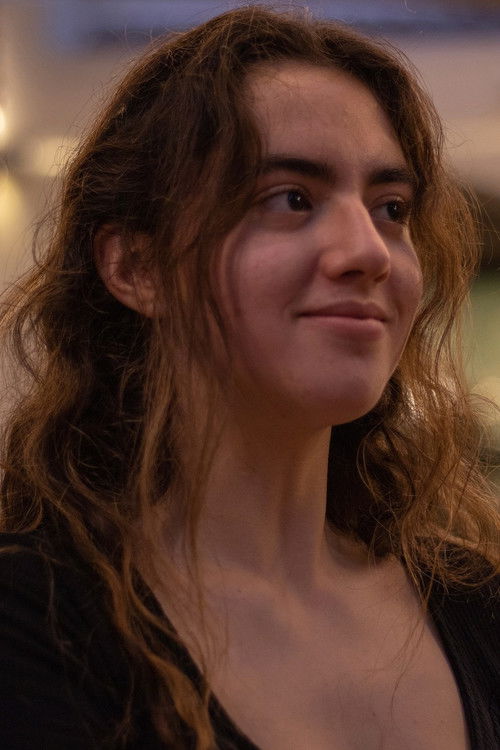 Selin Özbaş as The Girl