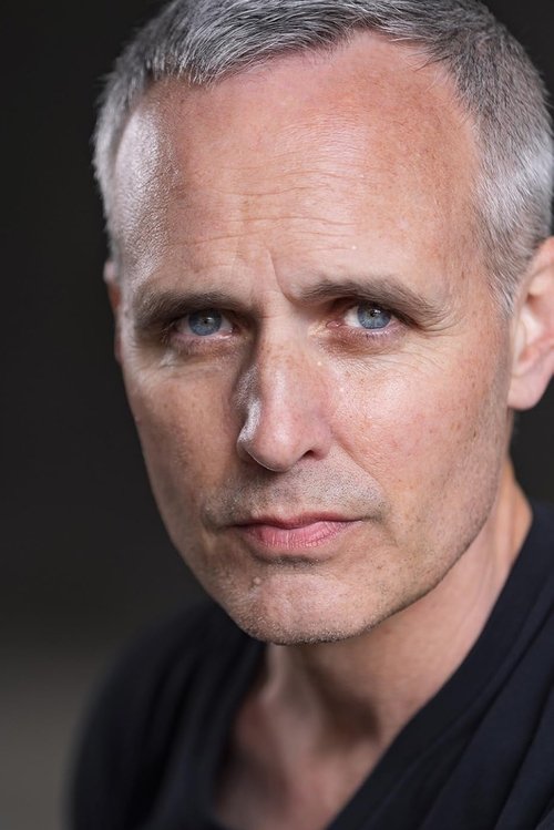 Jay Whittaker as Frank Molini