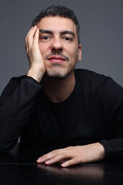 Daniel Rezende as Self