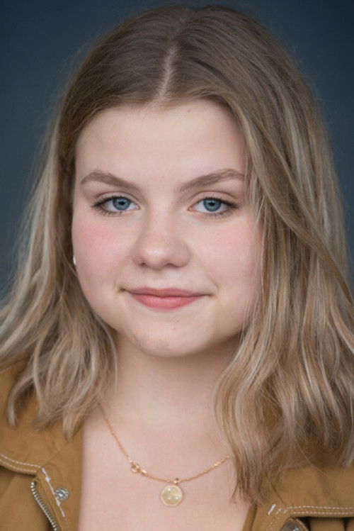 Maya Gosselin as Sarah