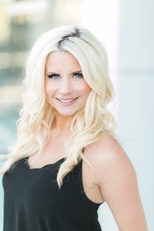 Alycia Purrott as Gynger