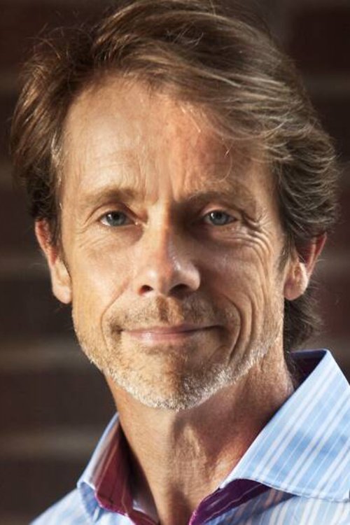 Jacob Hård as Self (voice)