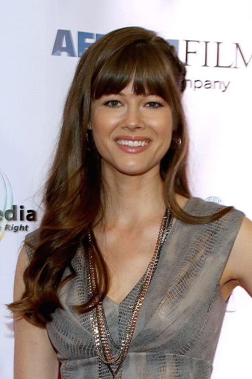 Colleen Trusler as Amanda