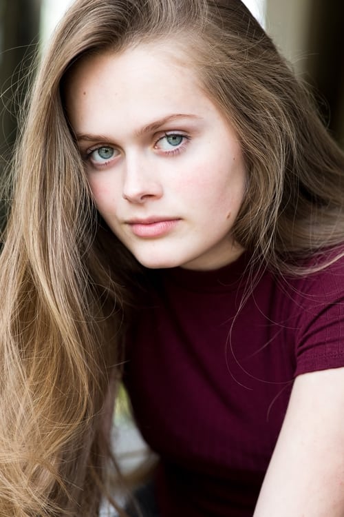 Hannah Nordberg as Victoria