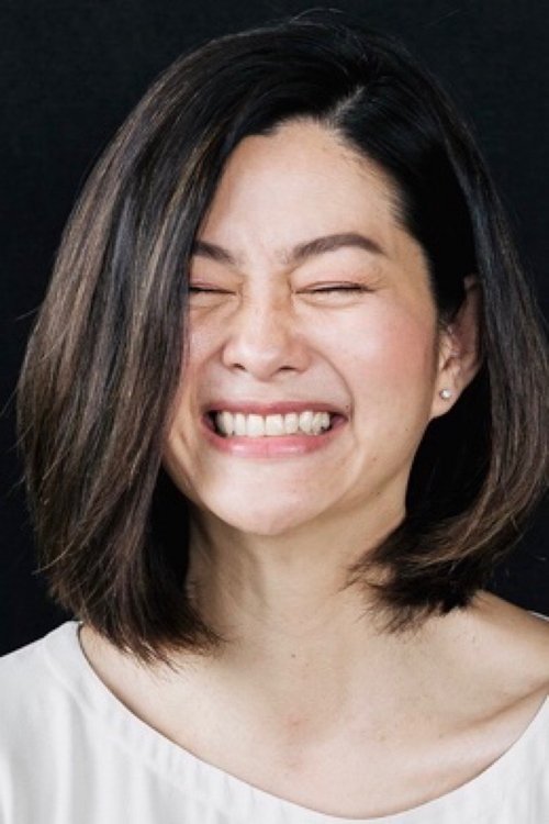 Suquan Bulakul as She (segment "42.195")