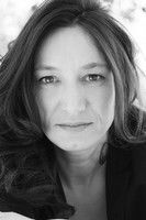 Arianna Scommegna as Ruth Levi