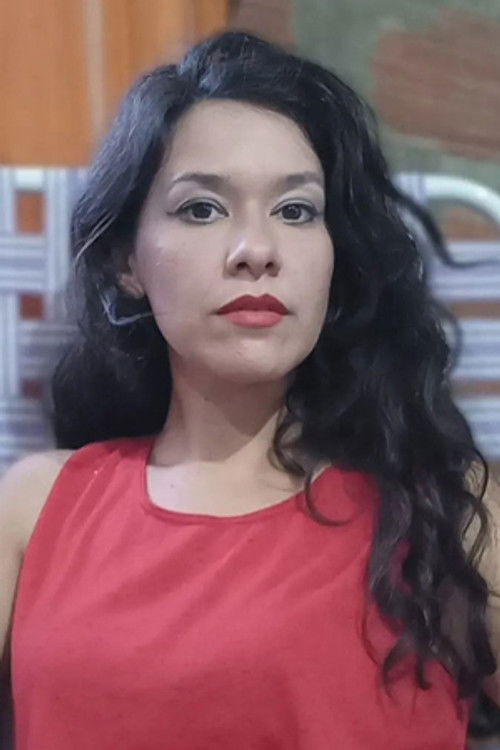 Yanina Gimenez Falcón as Melina