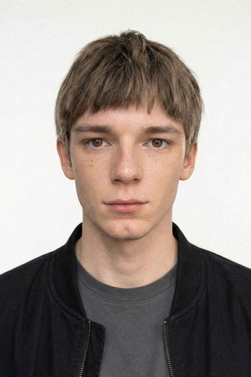 Noah Watzlawick as Pierrot