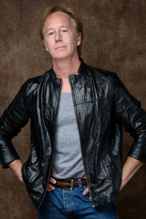 Stew Replogle as Detective