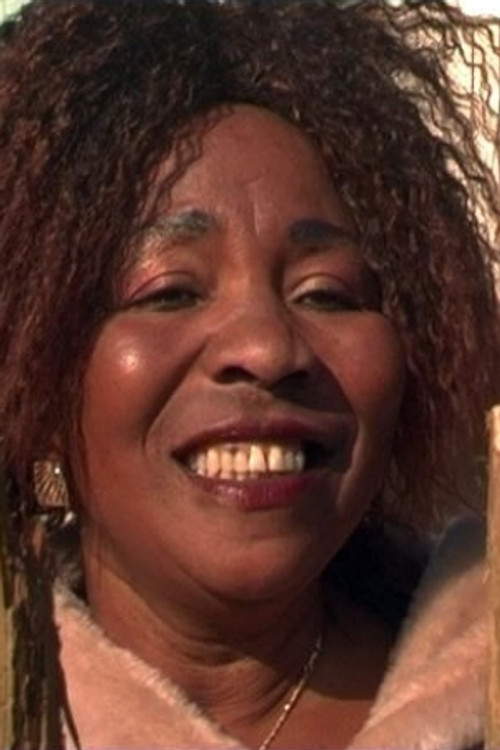 Laurentine Milebo as 'Mama Aloko'