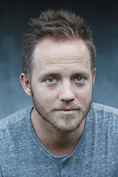 Graham Hamilton as Bondi (voice)