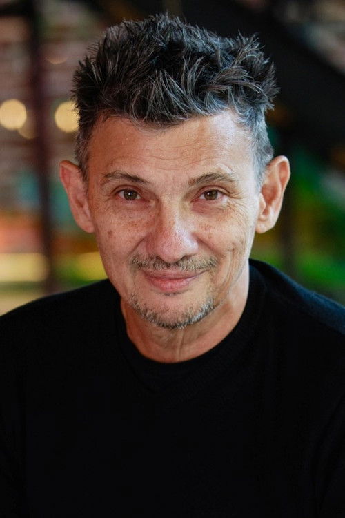 Claudio Garófalo as 