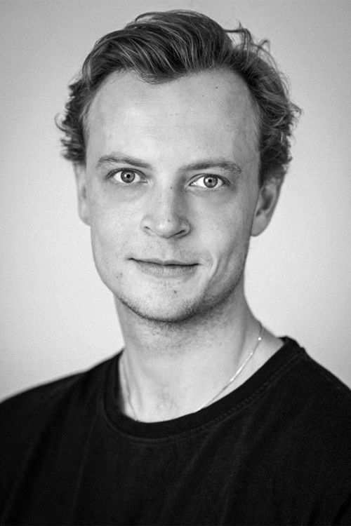 Tord Kinge as Konrad