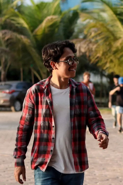 Pedro Iam Moraes as Benício