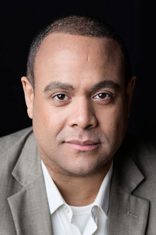 Matthew Kabwe as Constable