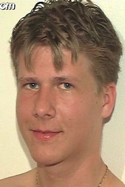 Ben Drey as Ali Luis