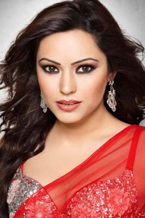 Devshi Khanduri as Special appearance in the song "Run Run"