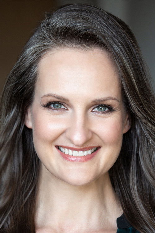 Olecia Obarianyk as Julia Jones