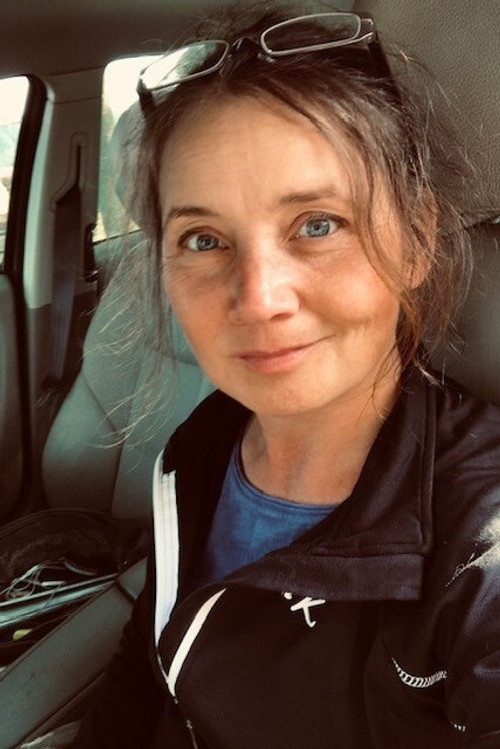 Linda Ritzén as Jenny Blom