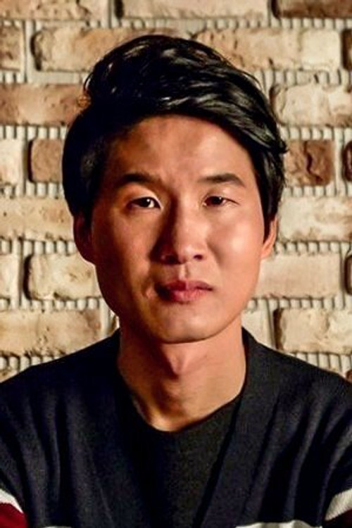 Shim Ho-sung as 