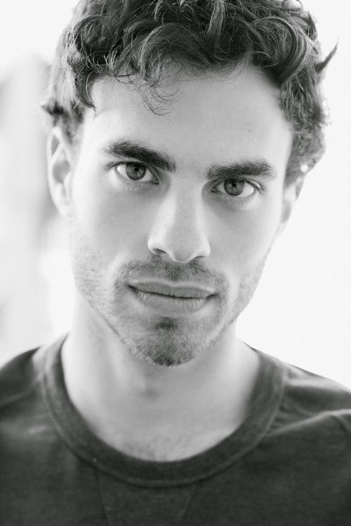 David Cabecinha as Afonso