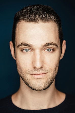 Victor Dolhai as Scott