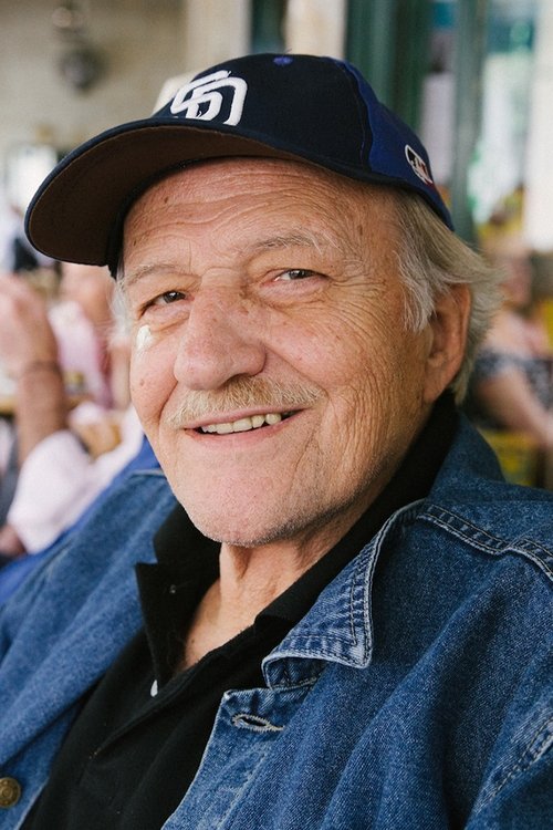 Alkis Panagiotidis as Man at the Ship