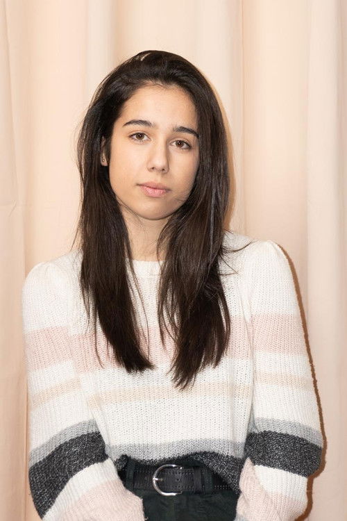 Zihara Etxeberria as Lur