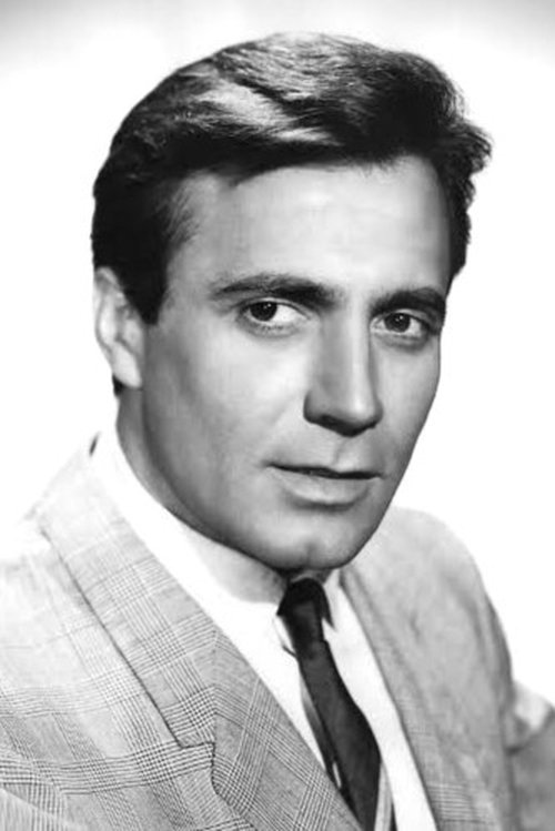 Alejandro Rey as Lt. Gomez