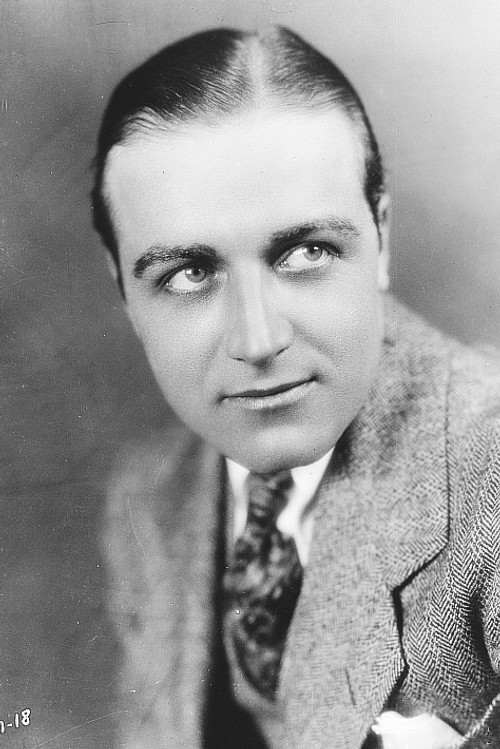 James Hall as Bob Henderson