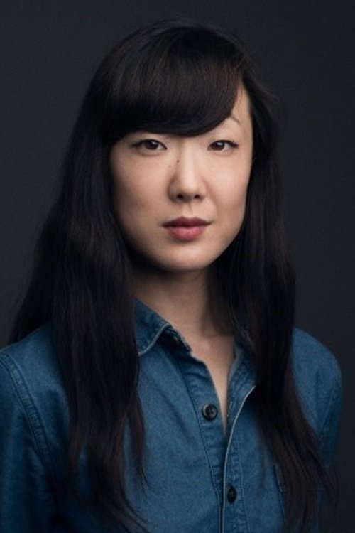 Jennifer Kim as Beatrice