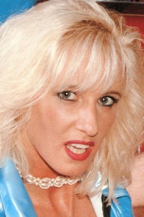 Alexandra Ross as Frederike Immerscharf